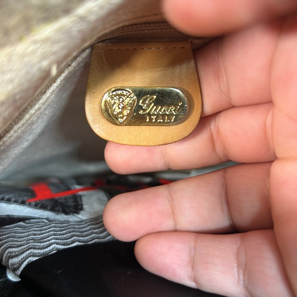 Gucci GG Vintage Gucci Brown Leather Signature Crossbody Shoulder Bag Purse - Picture 9 of 12